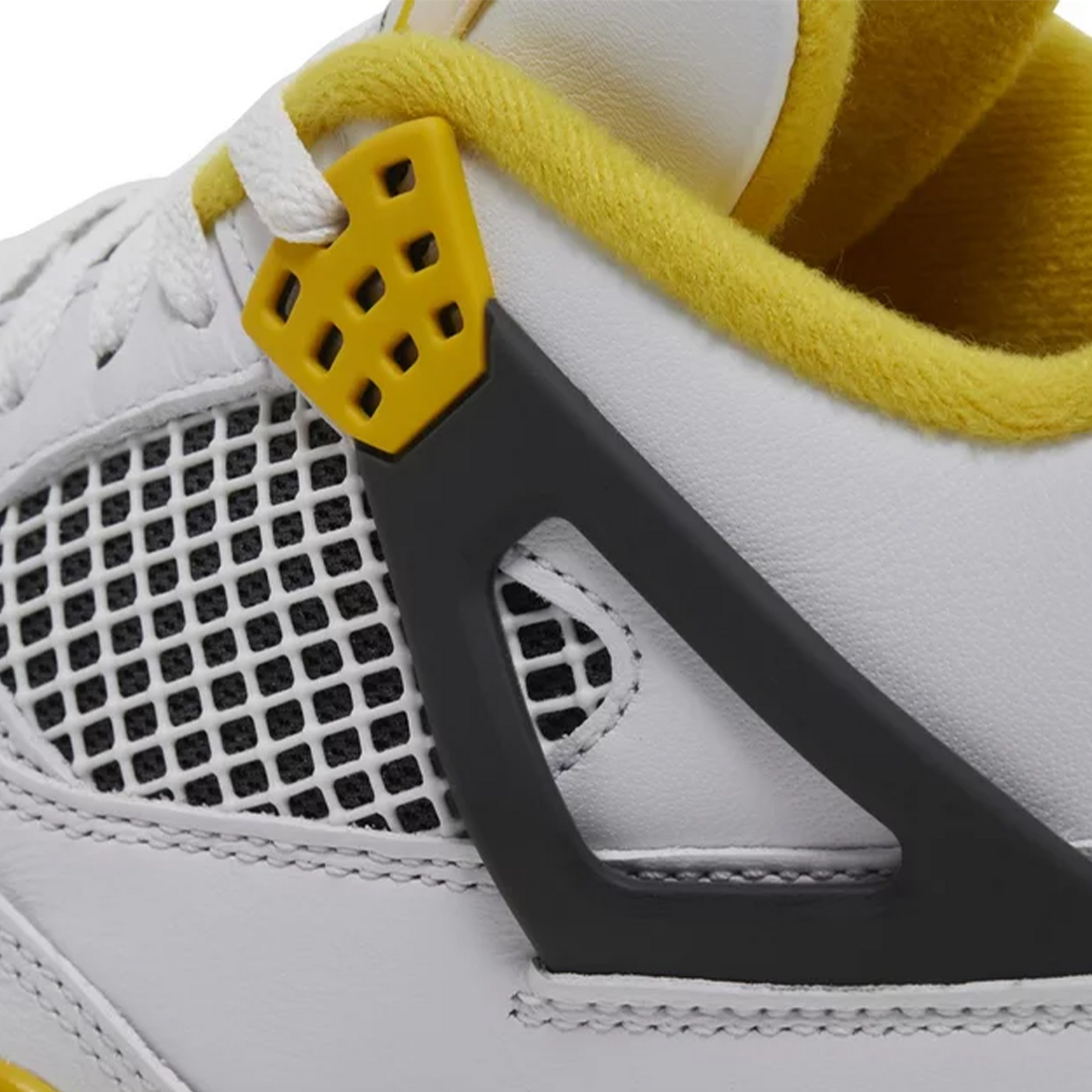 Jordan 4 Retro Vivid Sulfur (W)