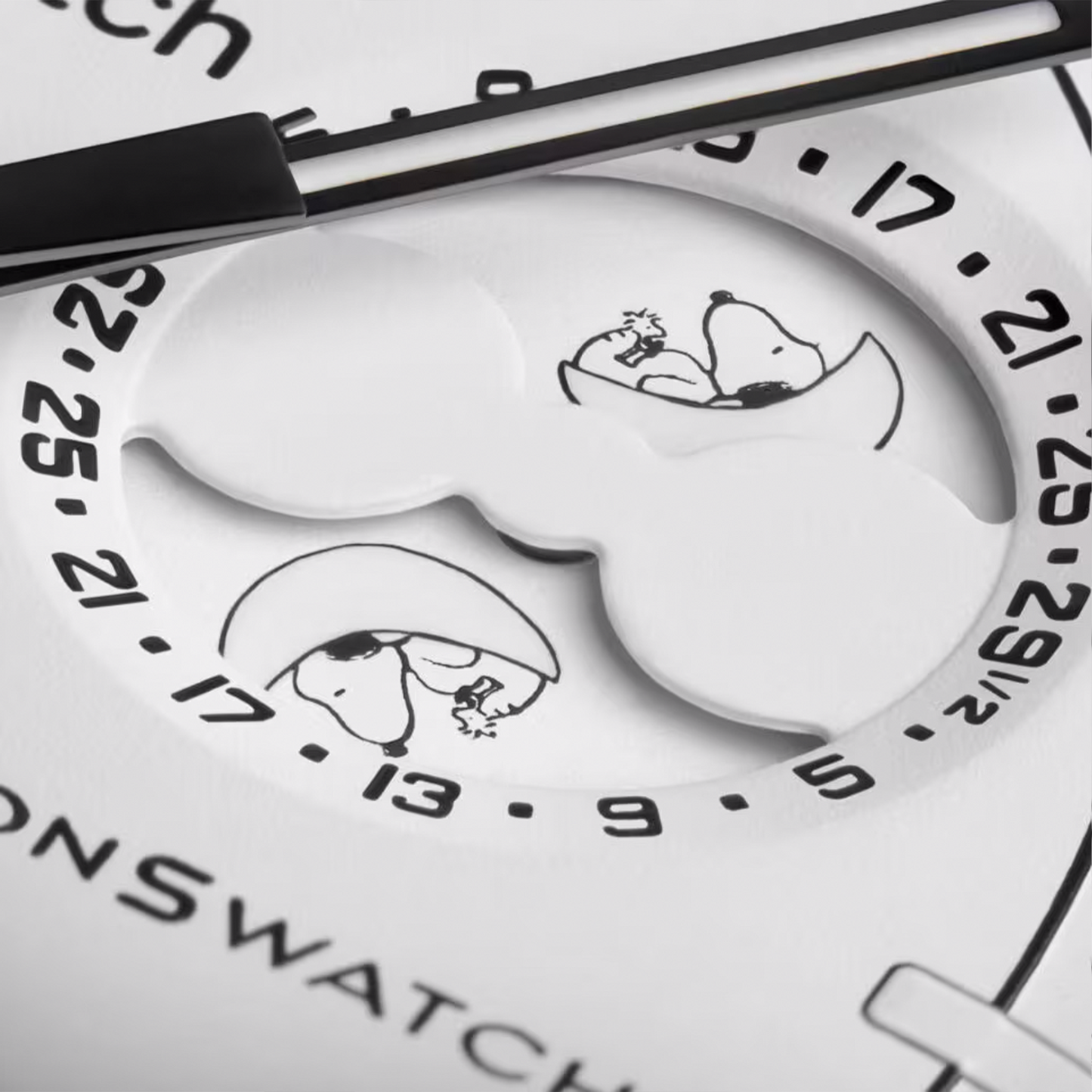 Swatch x Omega Bioceramic Moonswatch Mission To Moonphase Snoopy White