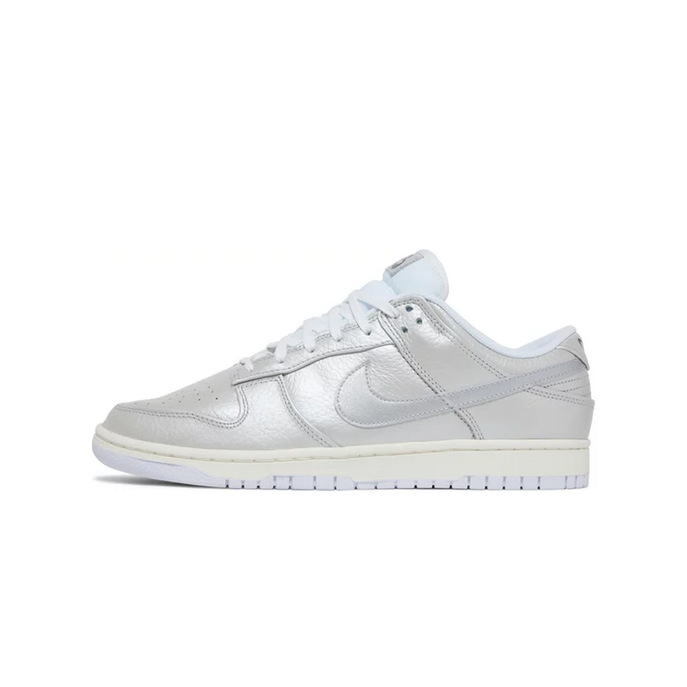 Nike Dunk Low Metallic Silver
