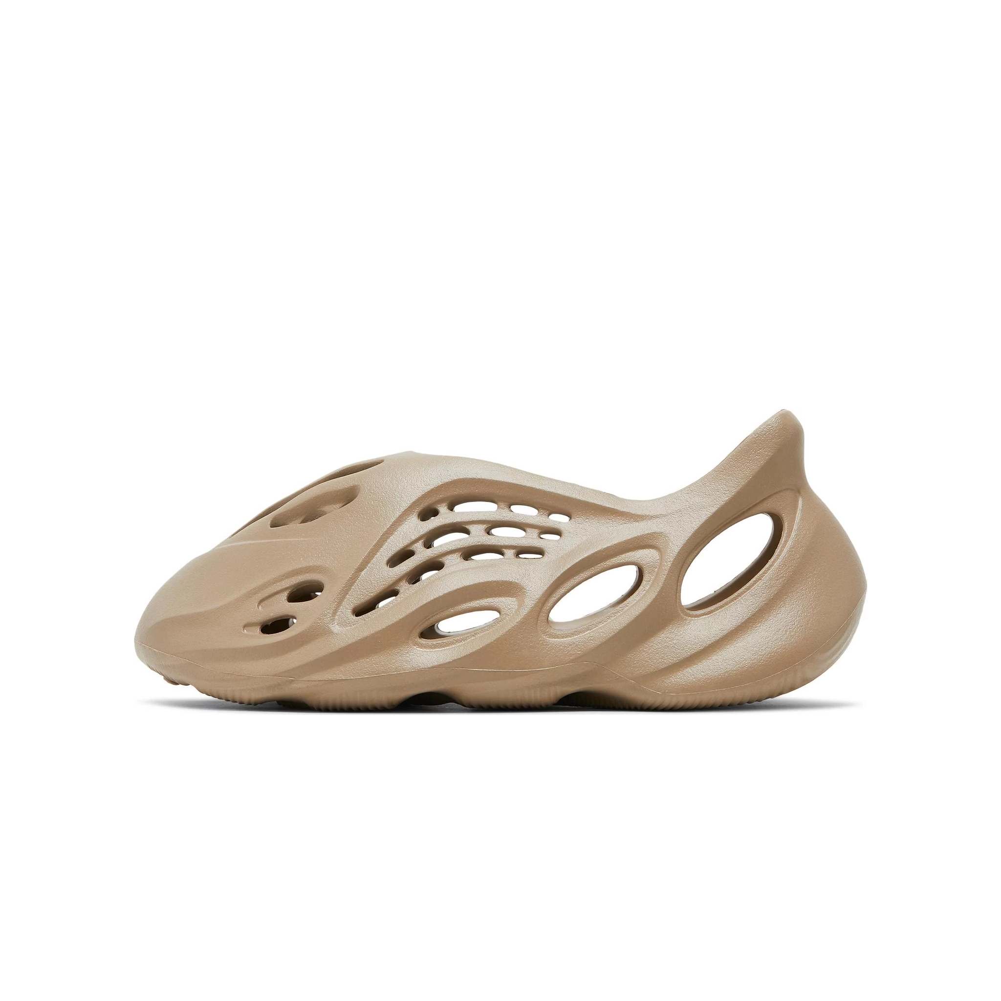 adidas Yeezy Foam RNR Mist â STEALPLUG KL