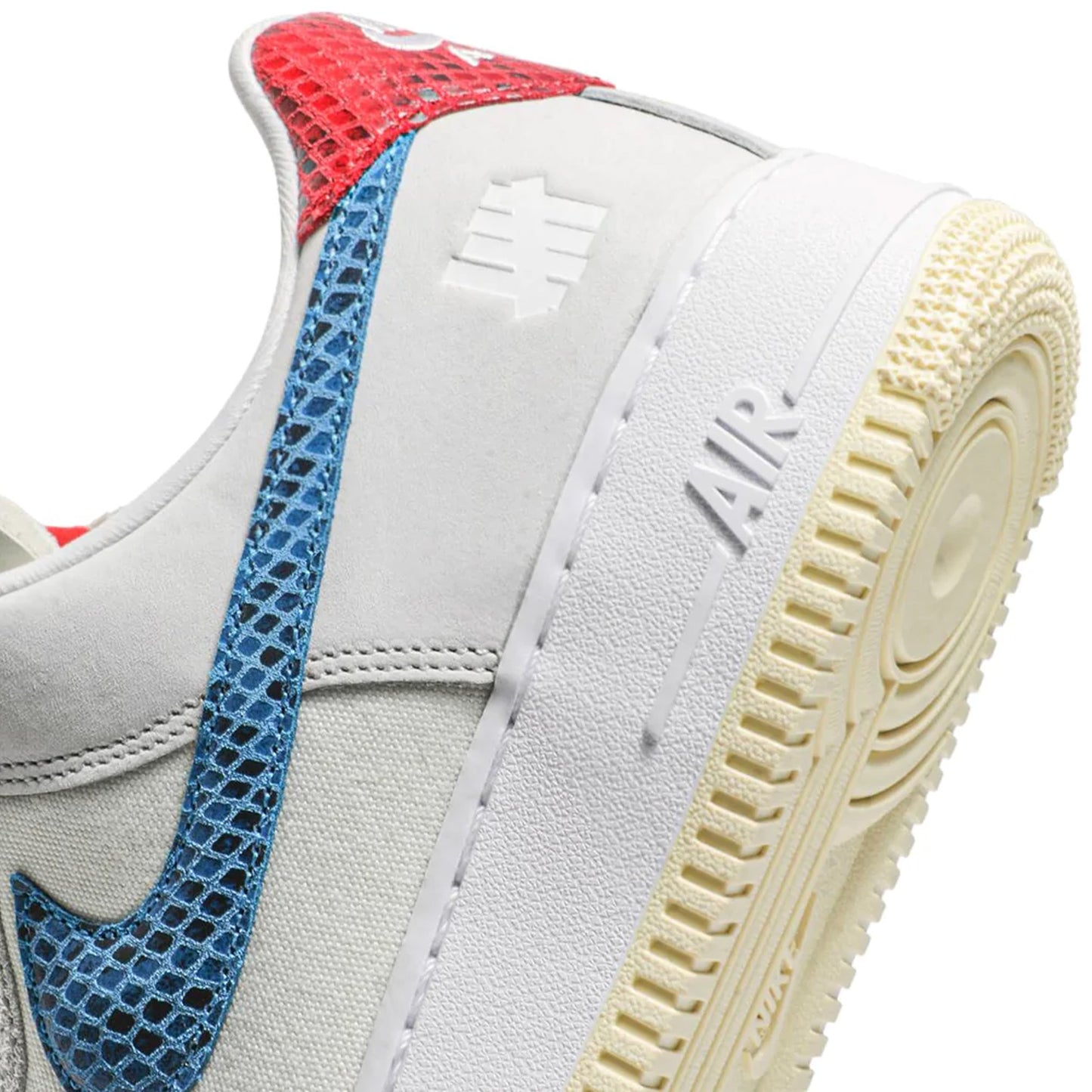 Nike Air Force 1 Low SP Undefeated 5 On It Dunk vs. AF1