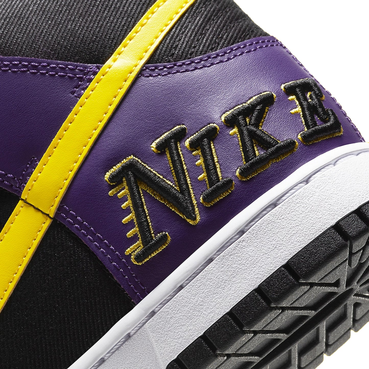 Nike Dunk High EMB Lakers