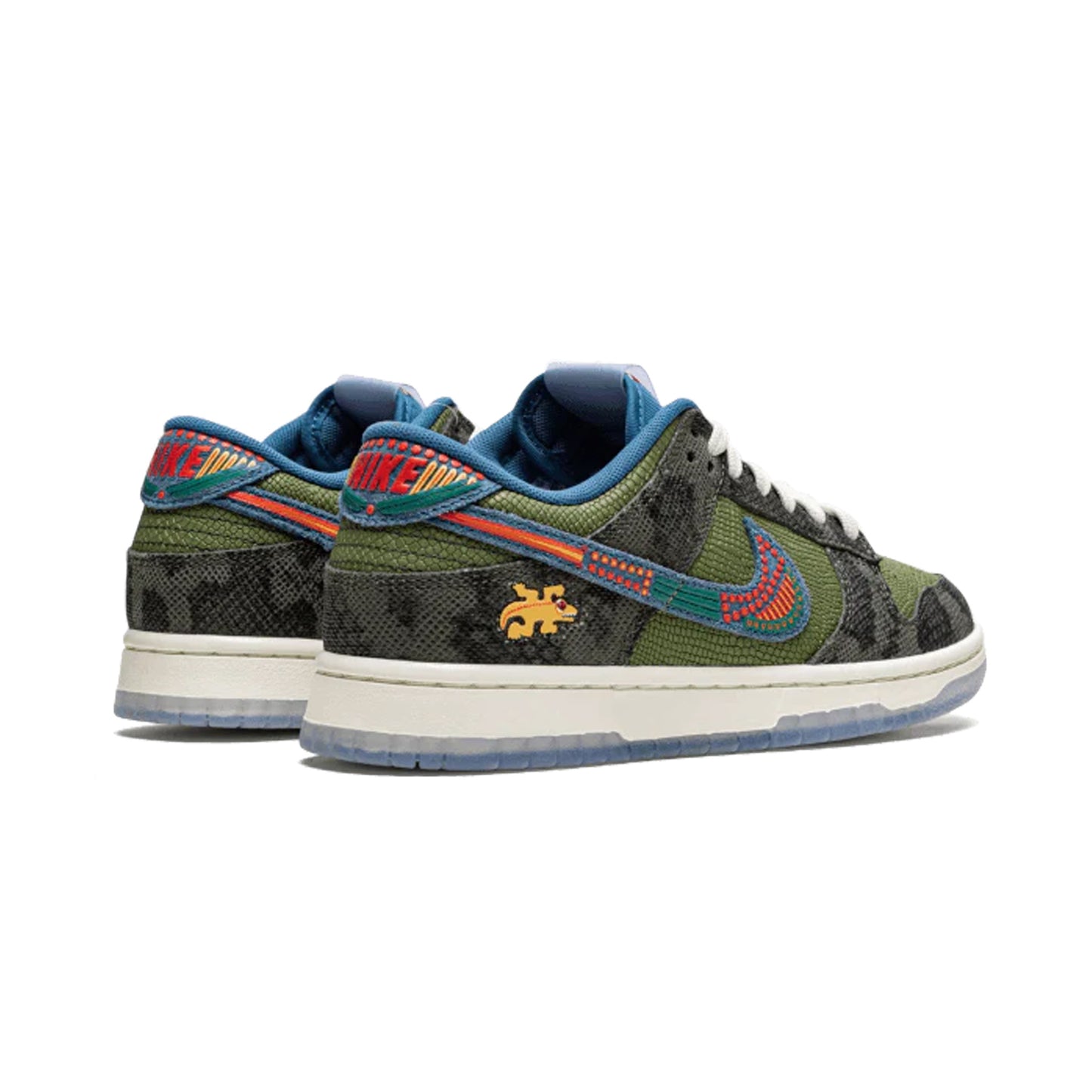 Nike Dunk Low Siempre Familia