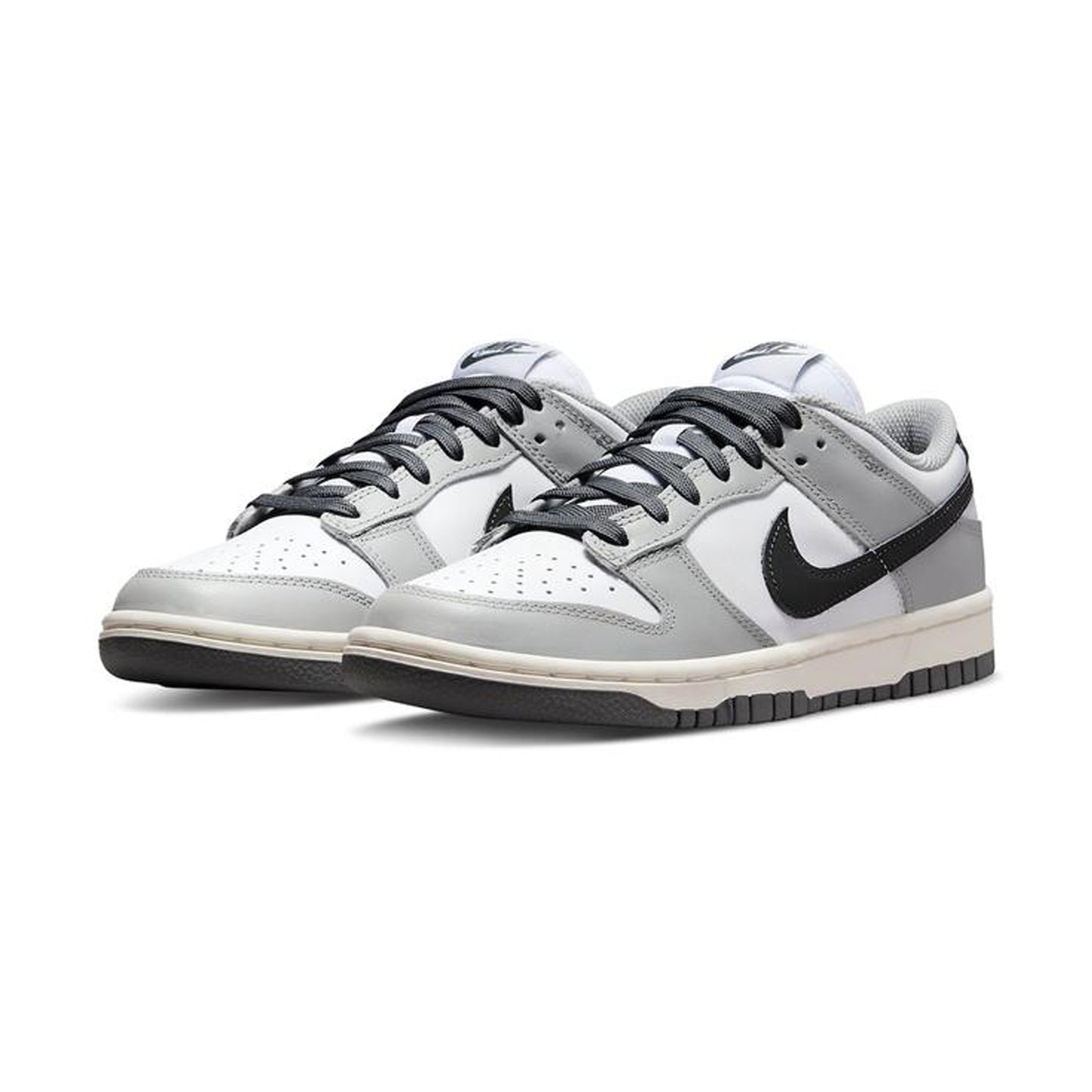 Nike Dunk Low Light Smoke Grey (W)