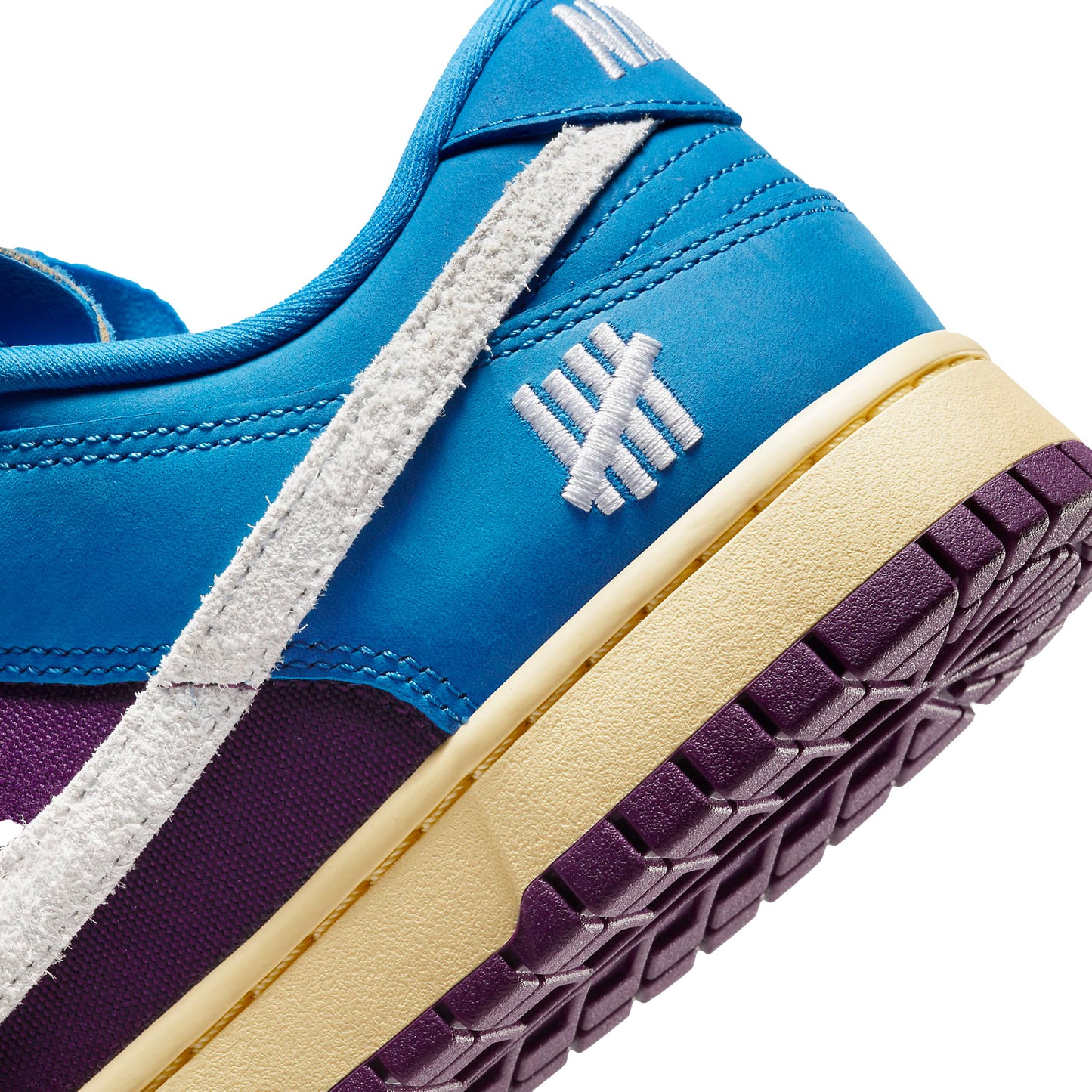 Nike Dunk Low Undefeated 5 On It Dunk vs. AF1