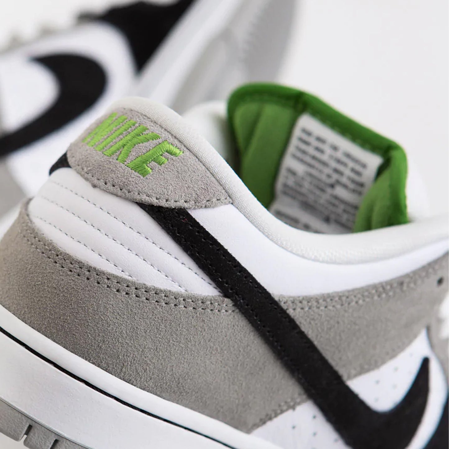 Nike SB Dunk Low Chlorophyll