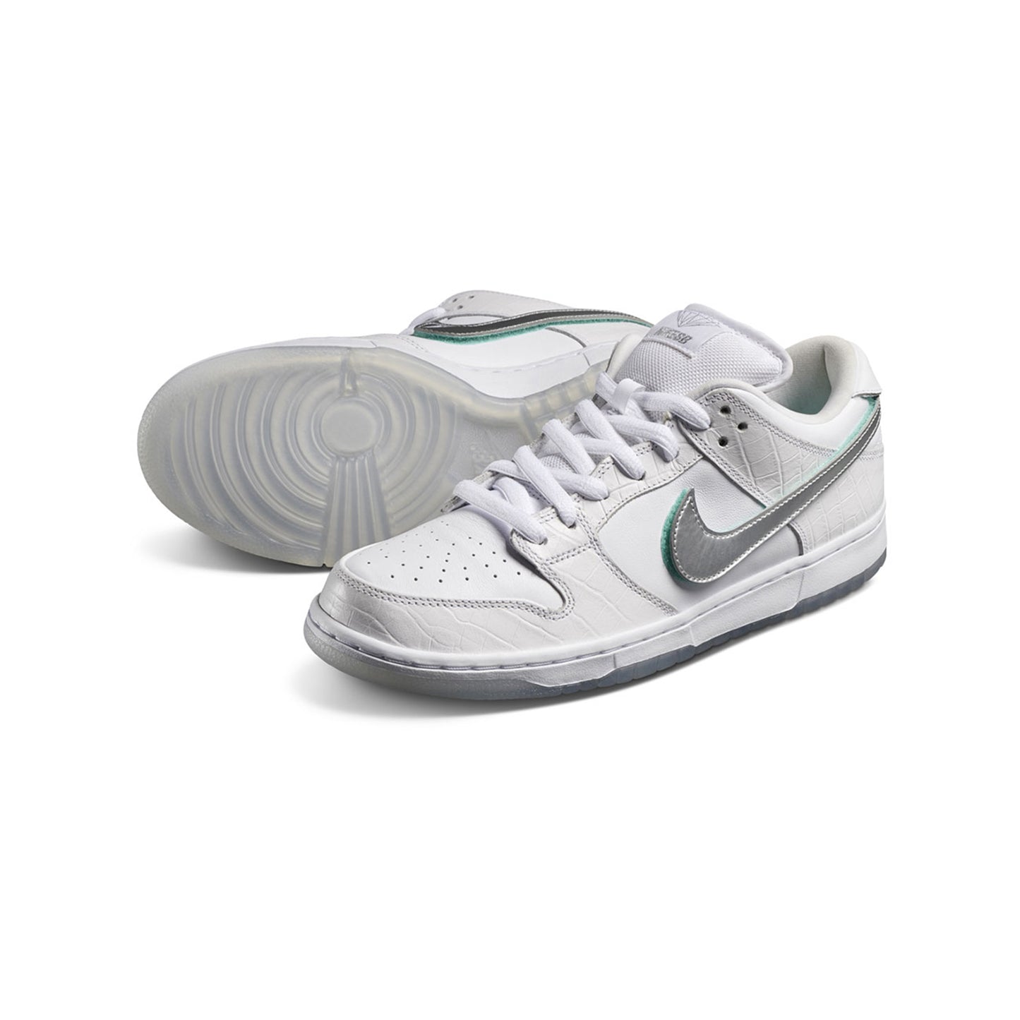 Nike SB Dunk Low Diamond Supply Co White Diamond