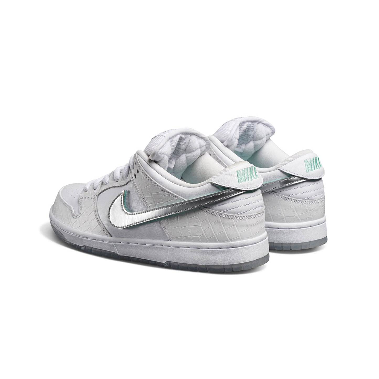 Nike SB Dunk Low Diamond Supply Co White Diamond