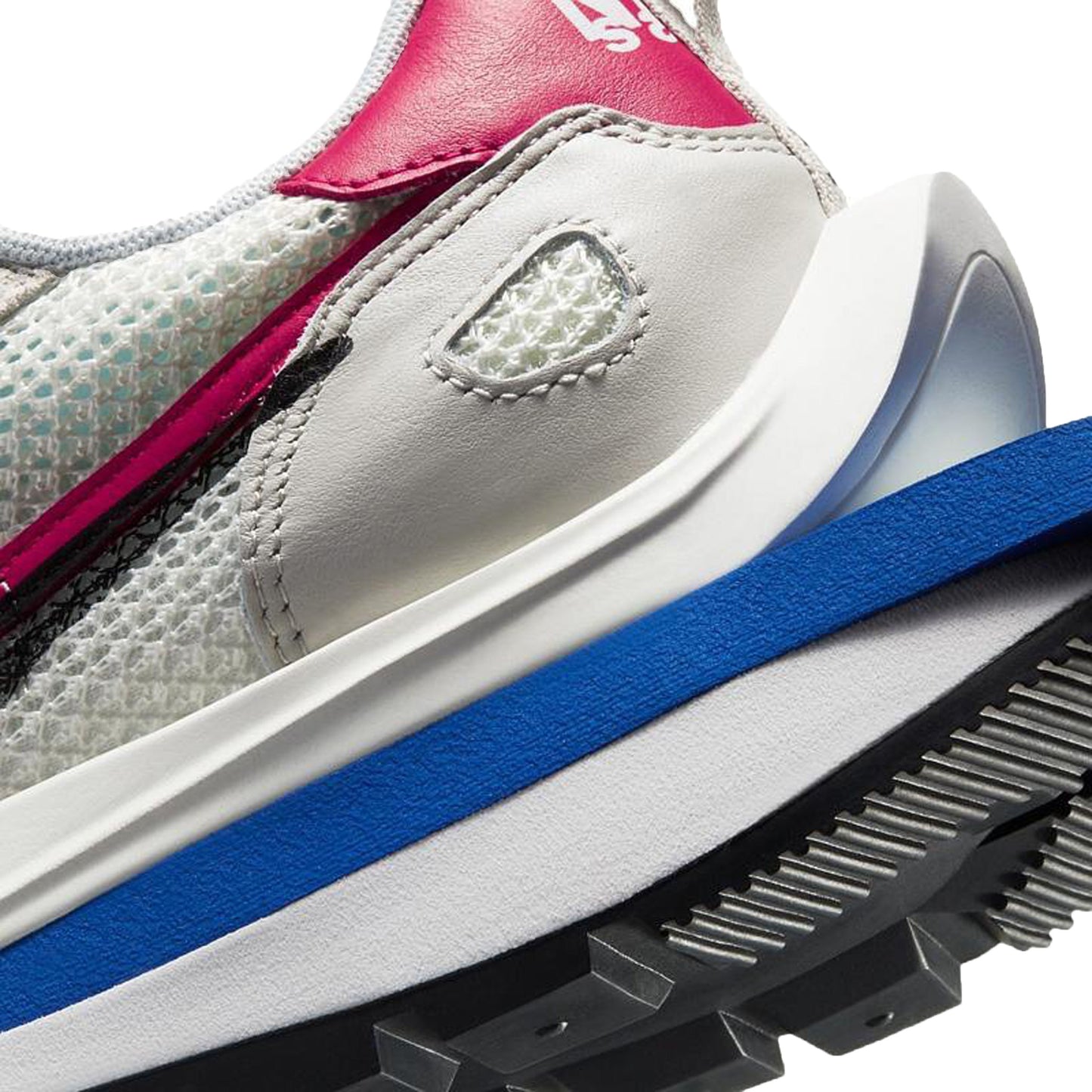 Nike Vaporwaffle sacai Sport Fuchsia Game Royal