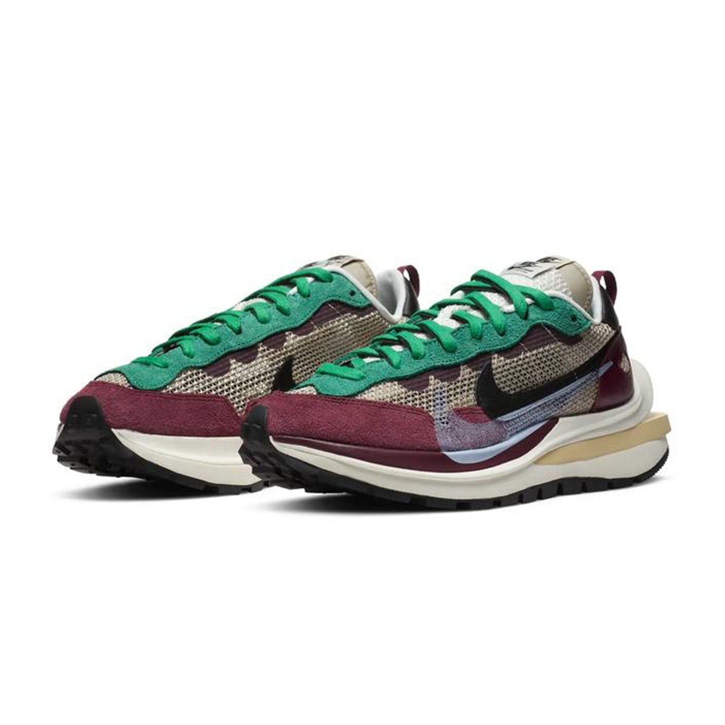 Nike Vaporwaffle sacai Villain Red Neptune Green