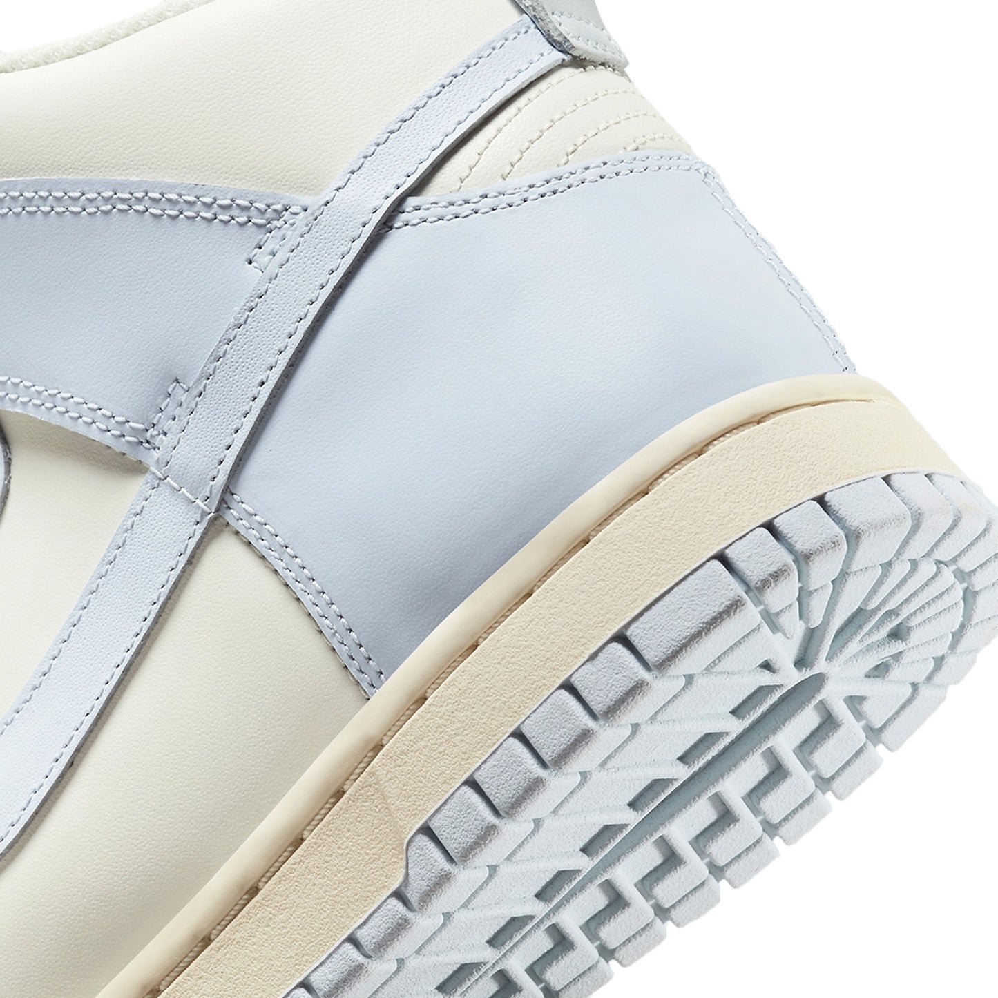 Nike Dunk High Sail Football Grey (W)