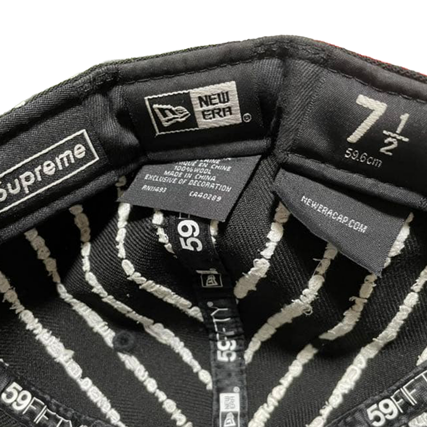 Supreme Text Stripe New Era® Cap Navy (SS19)