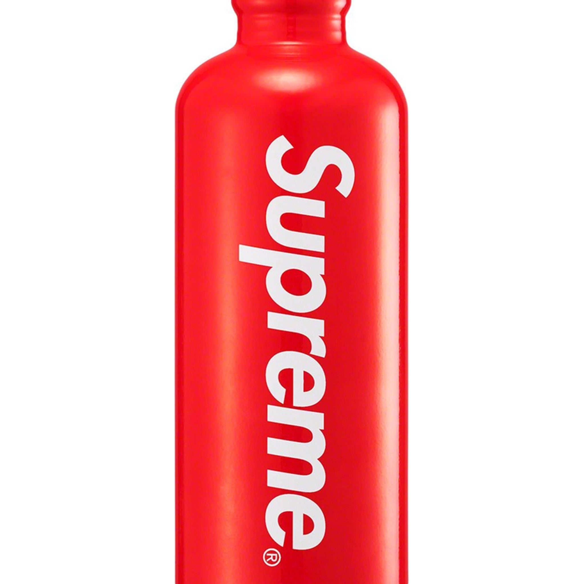 Supreme® / SIGG™ Traveller 0.6L Water Bottle Red – STEALPLUG KL