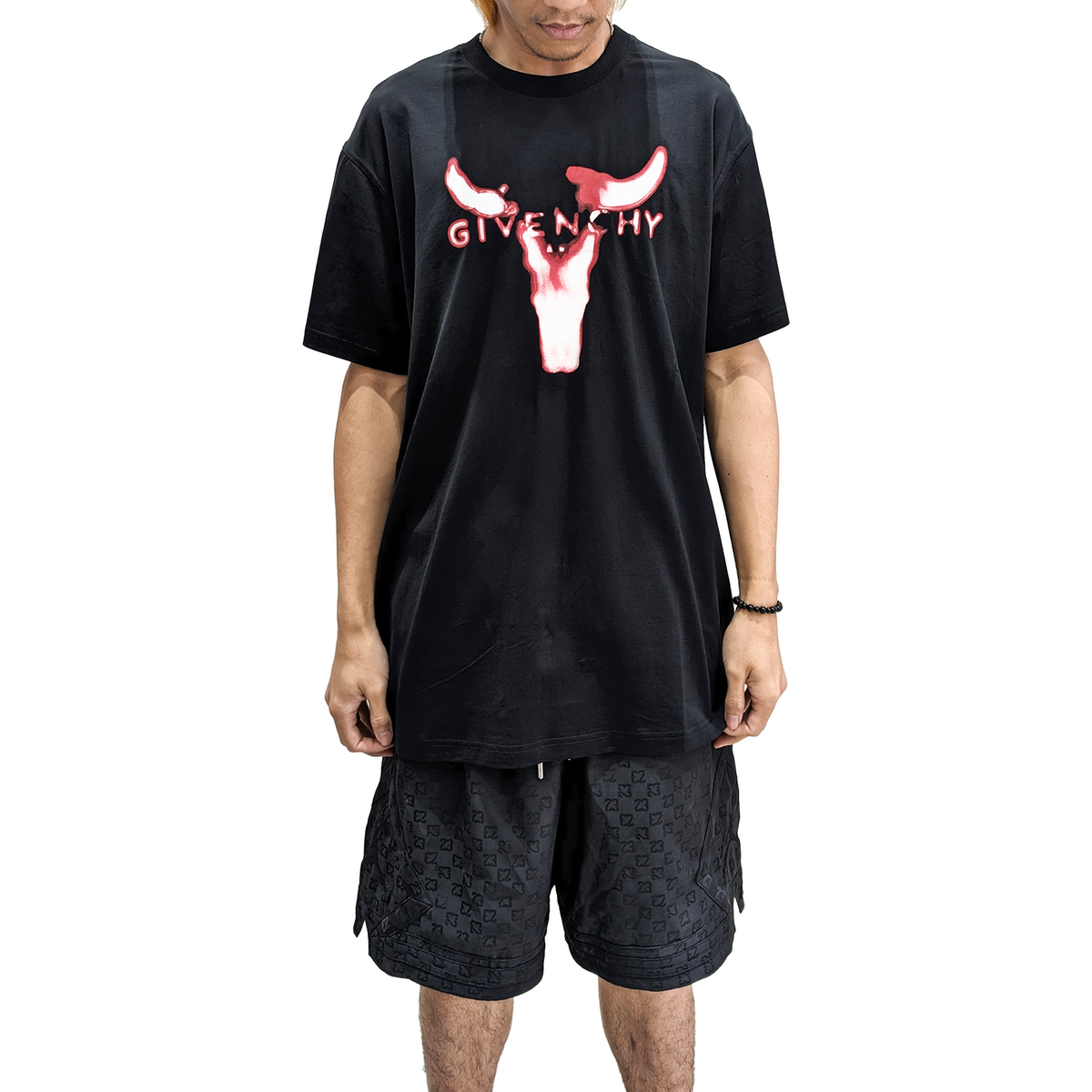 GIVENCHY Bull Tee Black (Oversize Fit) – STEALPLUG KL