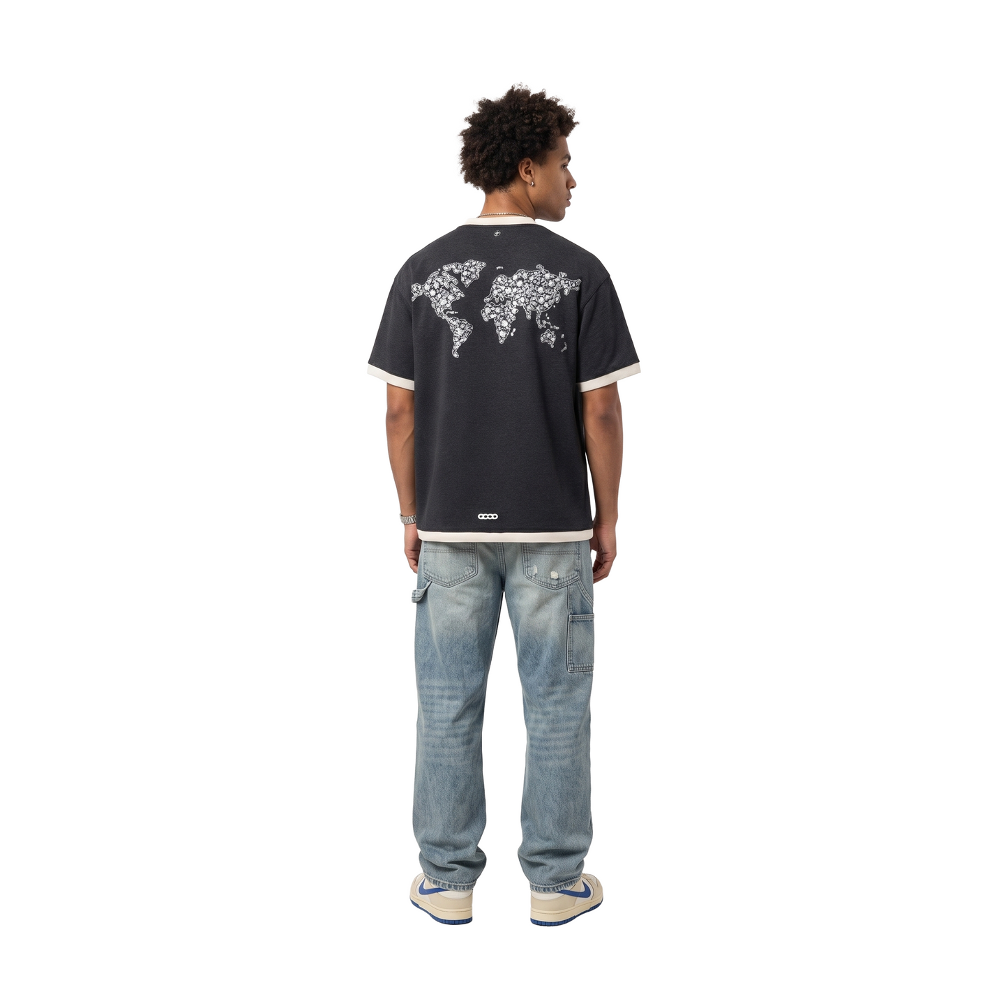 GOODBRAND Floral Yard Sequin Globe Tee Hitam (SS26)