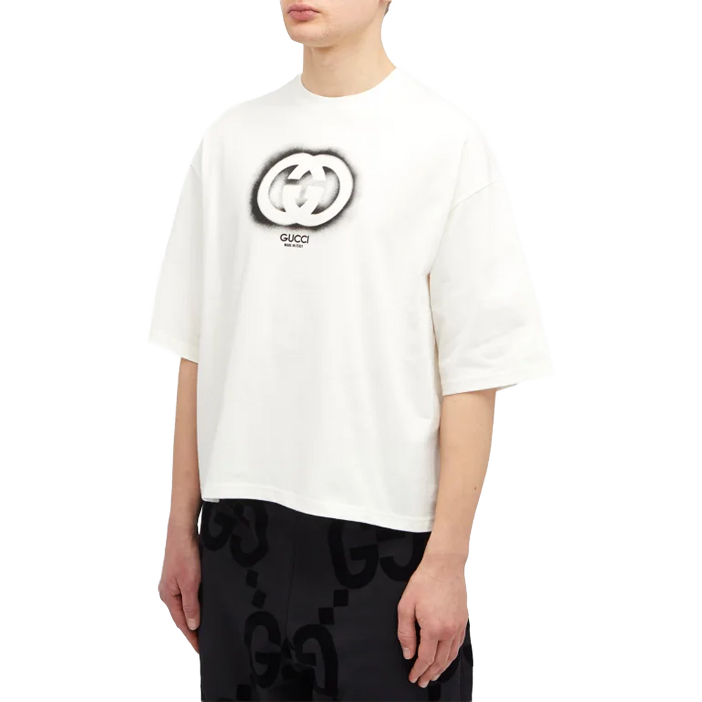 GUCCI Interlocking Black GG Sprayed Monogram Logo Tee Sunlight (SS24)