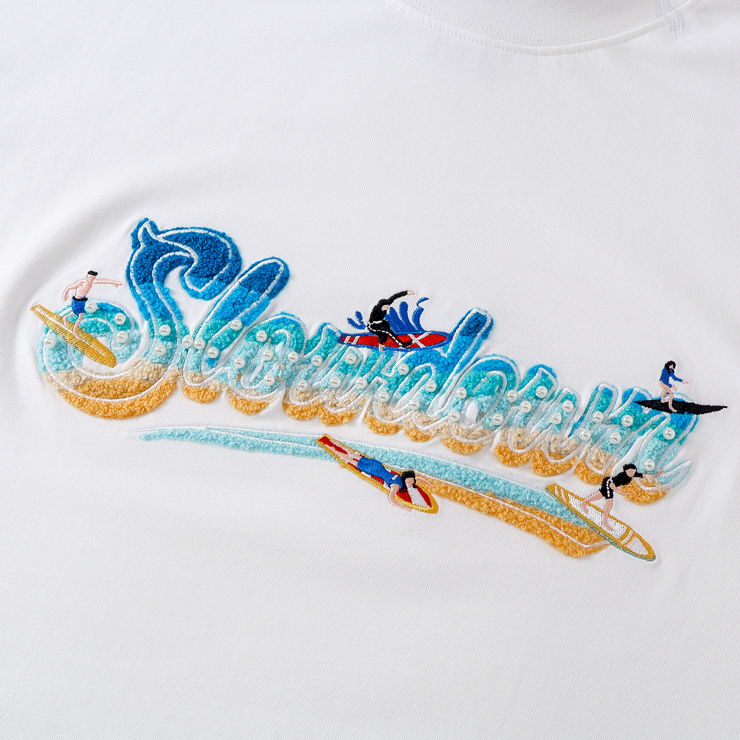 SLOWDOWN Surfing Towel Embroidery Tee White (SS26)