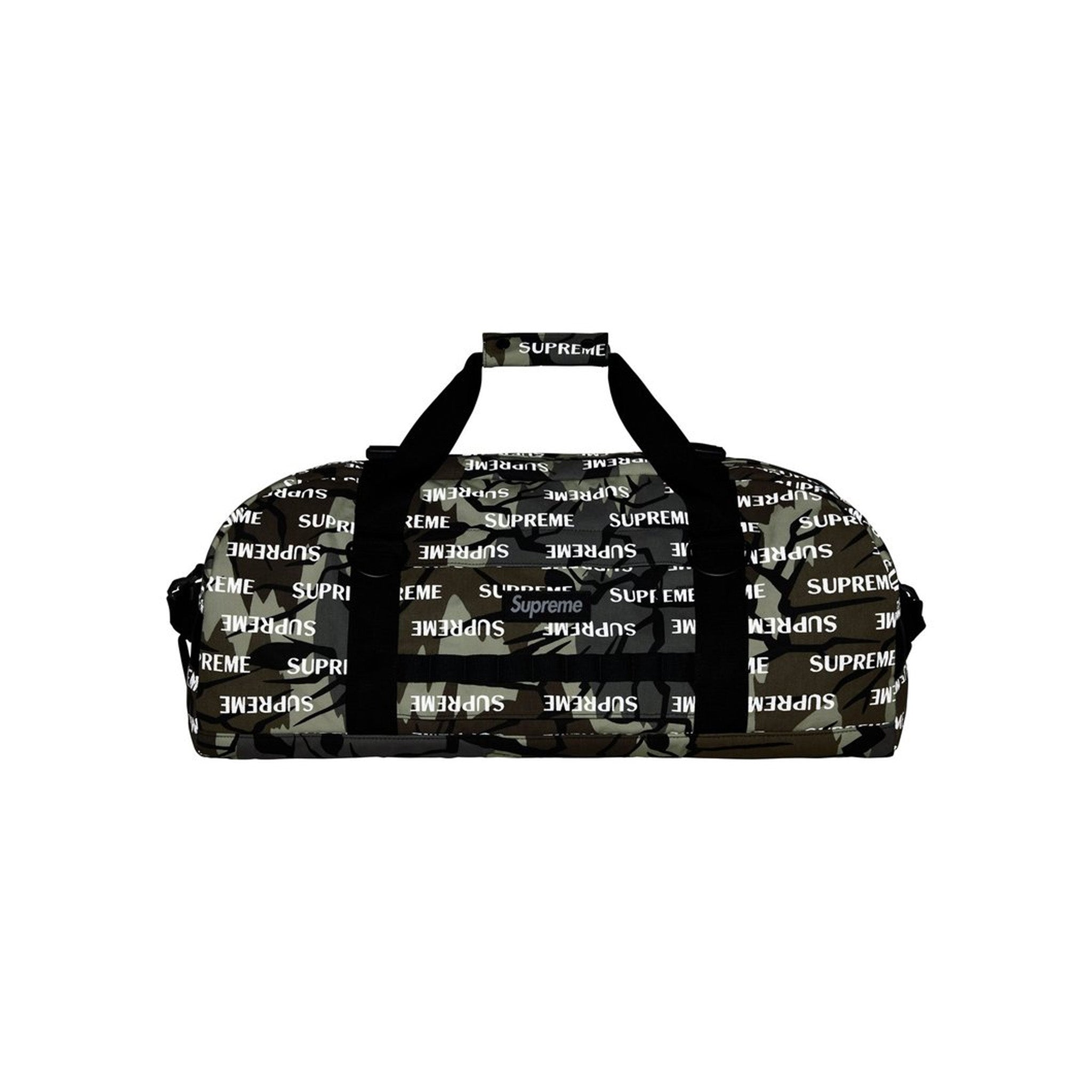 Supreme Large Duffle Bag Predator Camo (FW26) – STEALPLUG KL