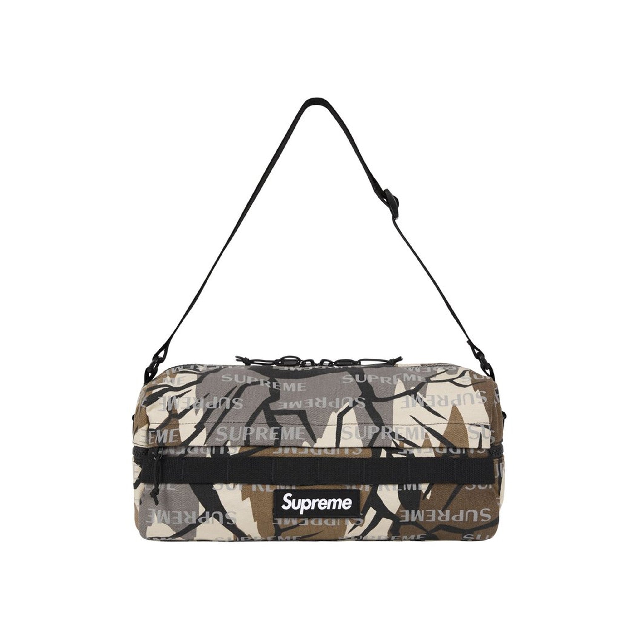 Supreme Utility Bag Predator Camo (FW26) – STEALPLUG KL