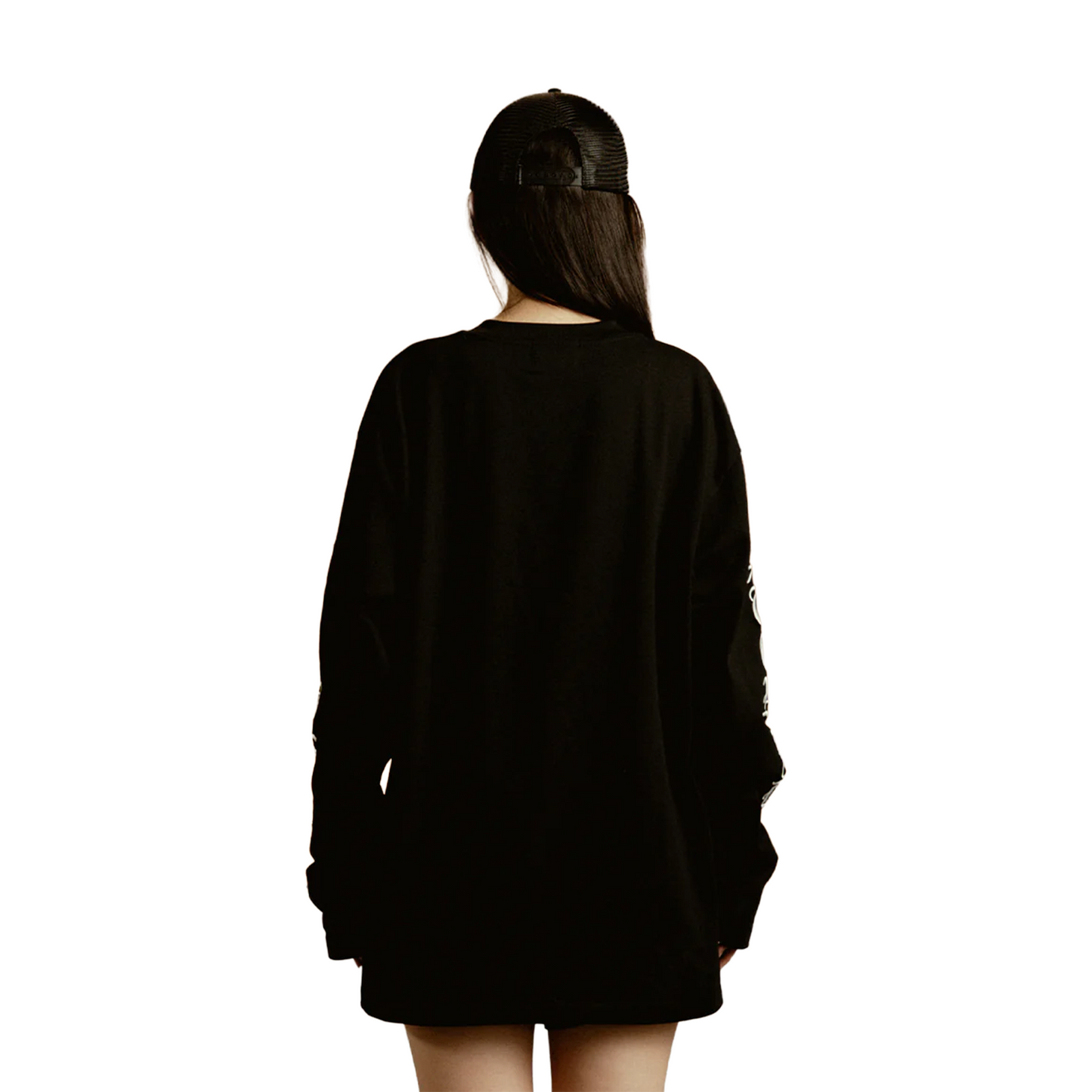Stoned & Co ® WBB25 : Letter L/S Tee Black (SS25)