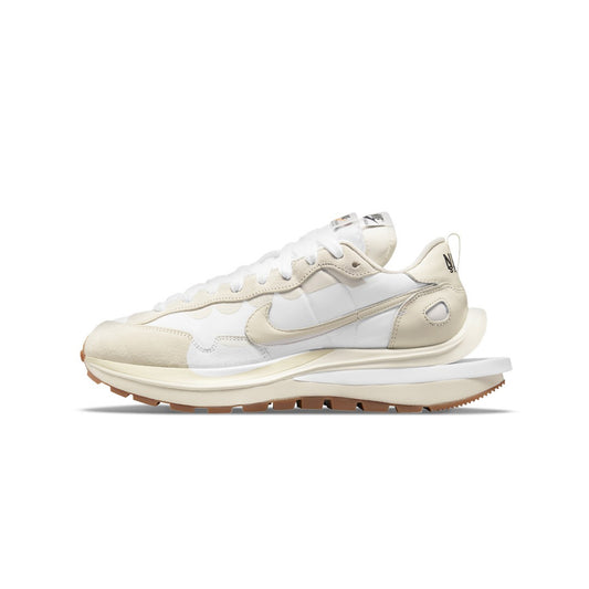 Nike Vaporwaffle sacai Sail Gum